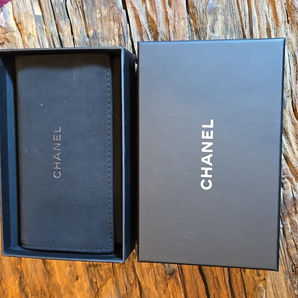 CHANEL Chanel 19 Card Case Lambskin Black AP1167 - Picture 10 of 10